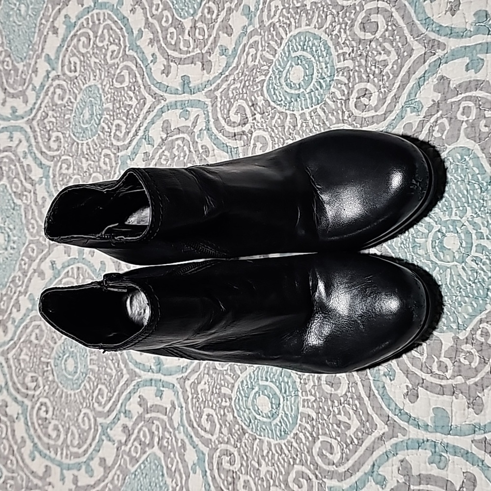 Nine West wedge booties SZ 8